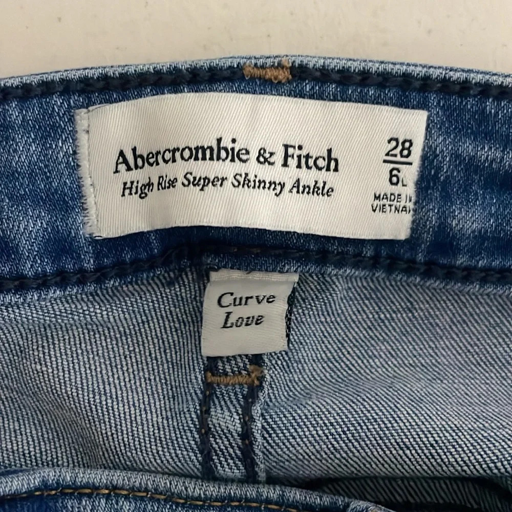 Abercrombie & Fitch Size 28 / 6L Curve Love High Rise Super Skinny Ankle Jeans - Picture 8 of 12